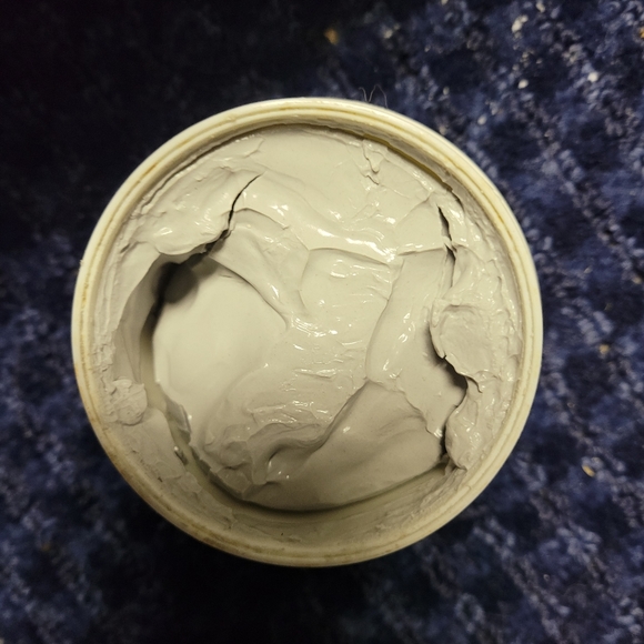 Charcoal and tea tree mask - Picture 3 of 3